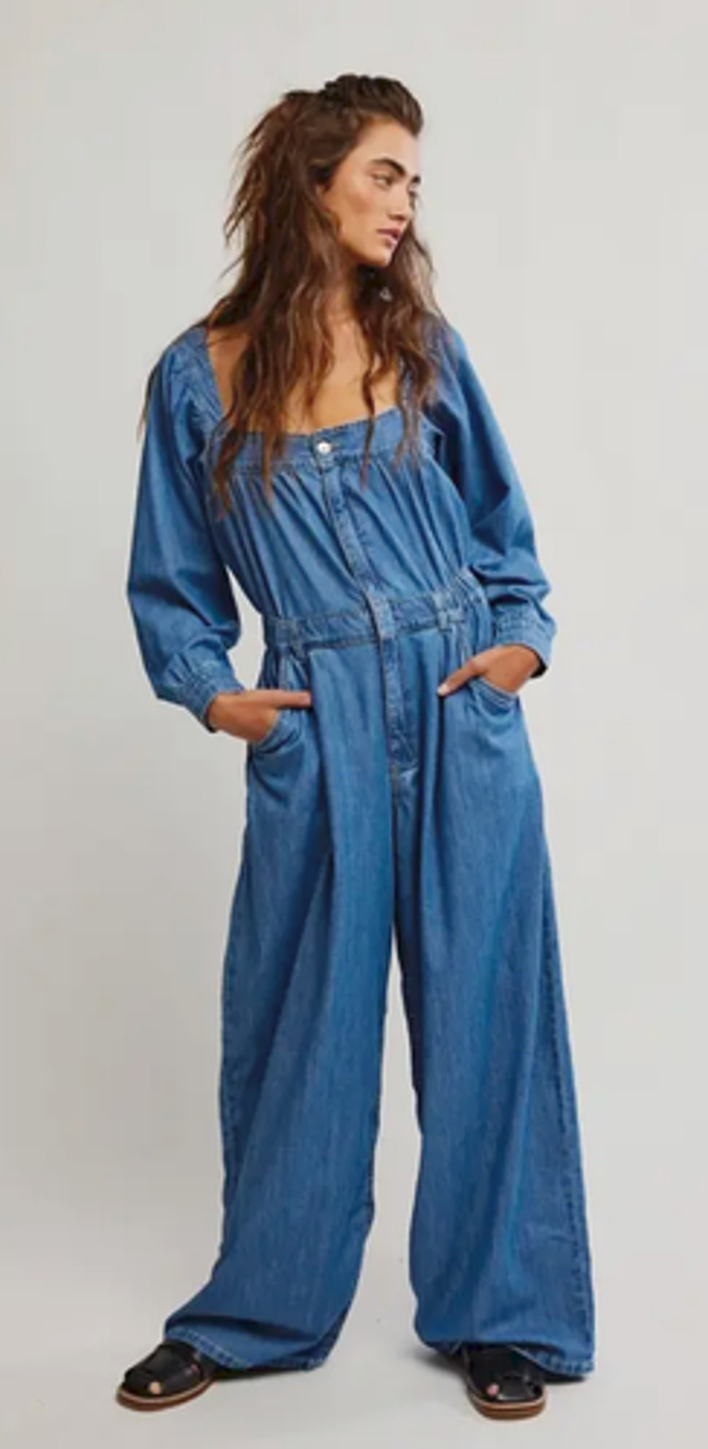 Free People Clara Denim Y2K Jumpsuit Open Back and Wide Legs size XL A010387